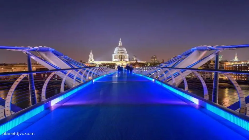 Millennium Bridge